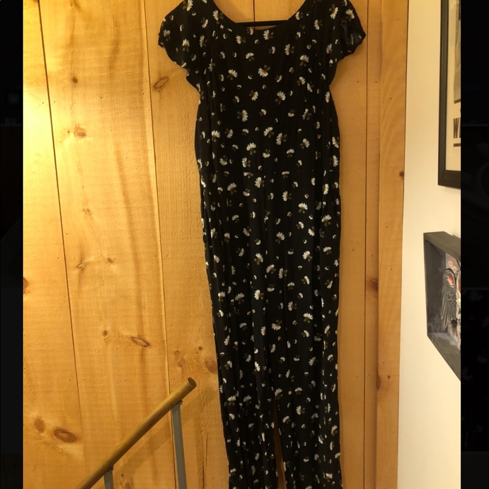 Floral Jumpsuit 🌸